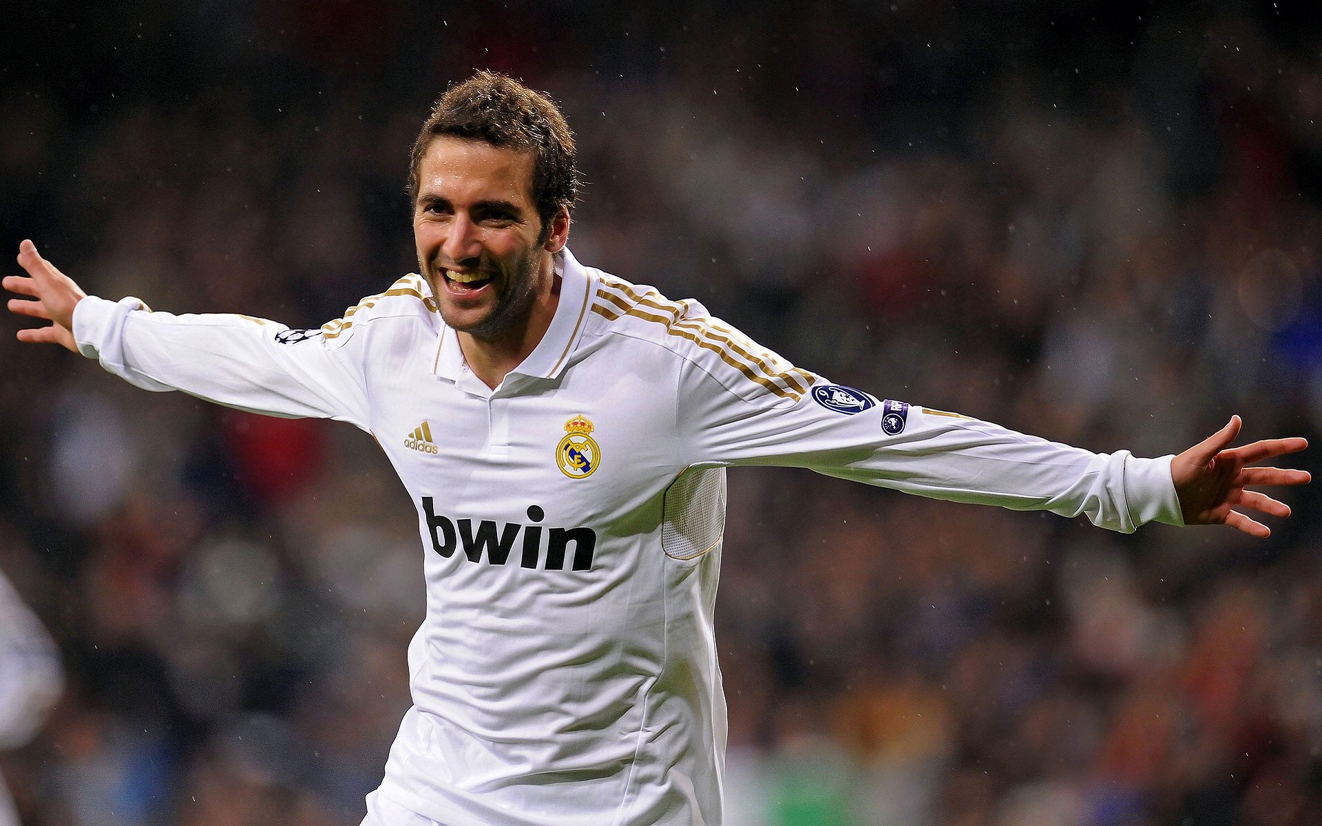 开云入口-绝杀“终极武器”：那些点燃全场的终场进球，终结系列赛的绝杀