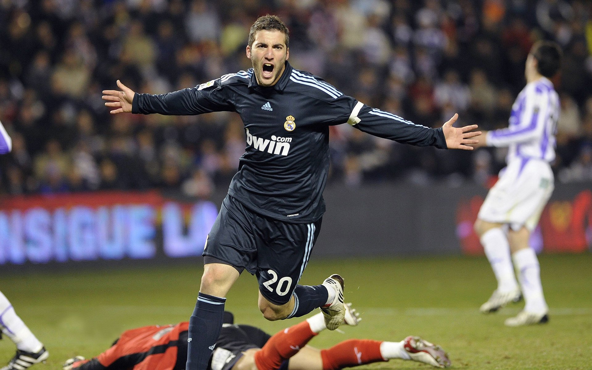 开云中国-Aster与赞助商签订新合作协议